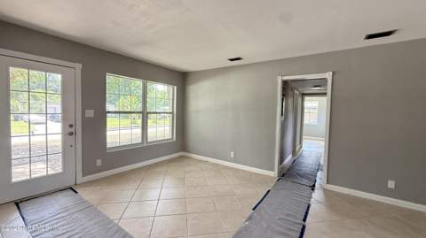 4034 Tyndale Drive, Jacksonville FL - photo 11 of 19