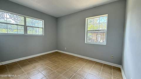 4034 Tyndale Drive, Jacksonville FL - photo 16 of 19