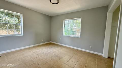 4034 Tyndale Drive, Jacksonville FL - photo 17 of 19