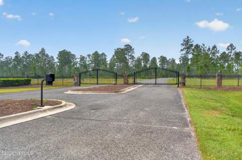 14157 Glen Farms Drive, Glen St. Mary FL - photo 10 of 79