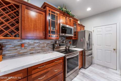 10901 Burnt Mill Road #2402, Jacksonville FL - photo 17 of 43