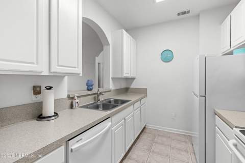 7801 Point Meadows Drive #2302, Jacksonville FL - photo 18 of 56