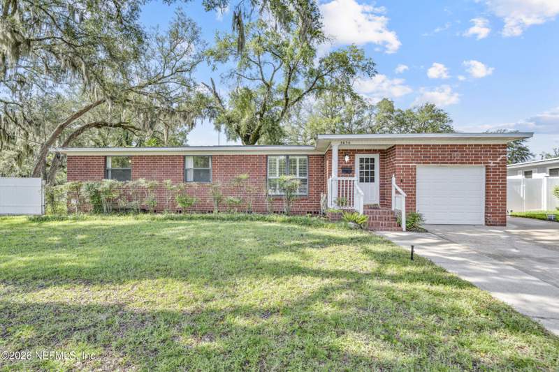 3 bedroom Single Family Residence at 8636 St Patrick Lane, Killarney Shores, Jacksonville — photo 3