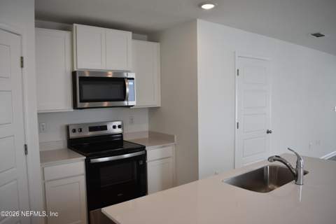 2720 Iron Rock Court, Jacksonville FL - photo 8 of 36