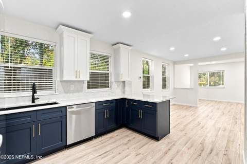4358 Longfellow Street, Jacksonville FL - photo 19 of 63