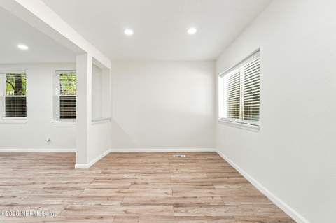 4358 Longfellow Street, Jacksonville FL - photo 11 of 63
