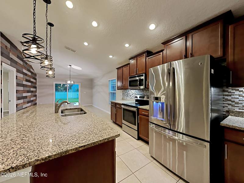 4 bedroom Single Family Residence at 13471 Devan Lee Drive, Victoria Lakes, Jacksonville — photo 4