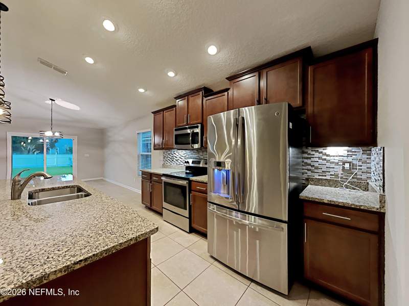 4 bedroom Single Family Residence at 13471 Devan Lee Drive, Victoria Lakes, Jacksonville — photo 5