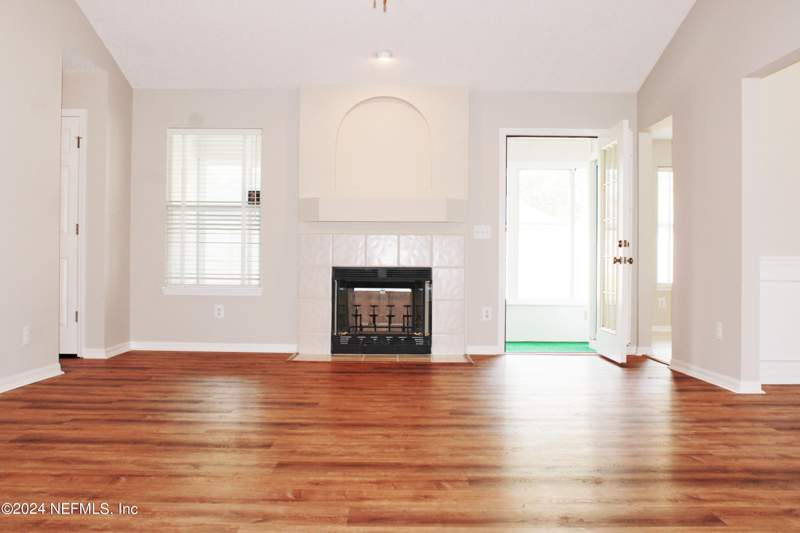 3 bedroom Single Family Residence at 8229 Provincial Circle, Ellington Place, Jacksonville — photo 4