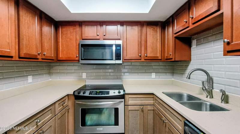 2 bedroom Condominium at 103 Courageous Court #103, Courtyards Mayport, Jacksonville — photo 4