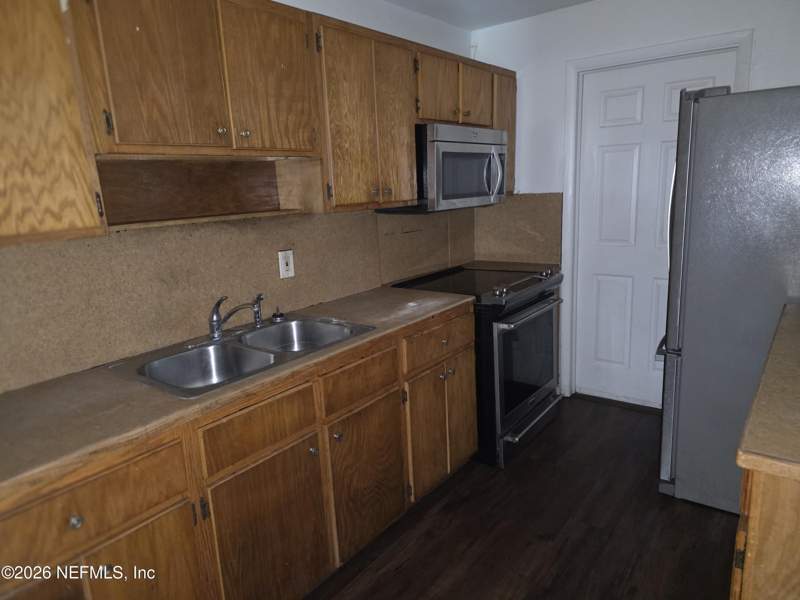 4 bedroom Townhouse at 7229 Ken Knight Drive, Washington Heights, Jacksonville — photo 5