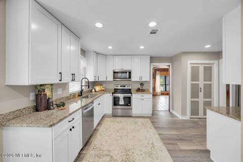 2275 Foxwood Drive, Orange Park FL - photo 21 of 79