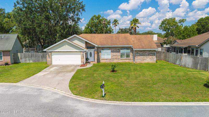 4 bedroom Single Family Residence at 2028 Canyon Rim Place, Eagle Glen, Middleburg — photo 2