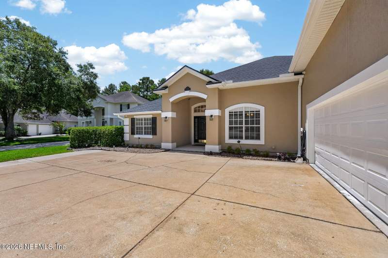 6 bedroom Single Family Residence at 7757 Burnt Oak Trail, James Island, Jacksonville — photo 3