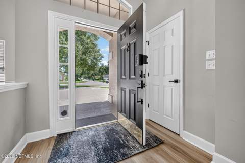 7757 Burnt Oak Trail, Jacksonville FL - photo 8 of 83