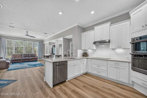 7757 Burnt Oak Trail, Jacksonville FL - photo 22 of 83