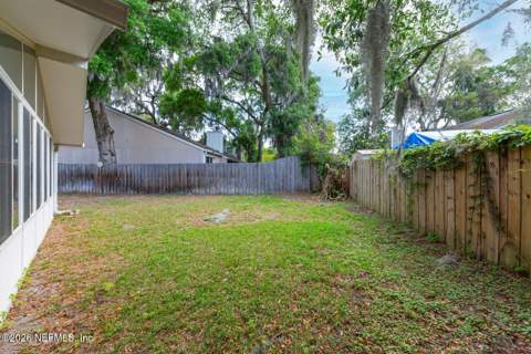 11418 Beacon Drive, Jacksonville FL - photo 7 of 31