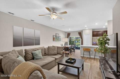 2608 Sandy Dune Drive, Jacksonville FL - photo 13 of 47