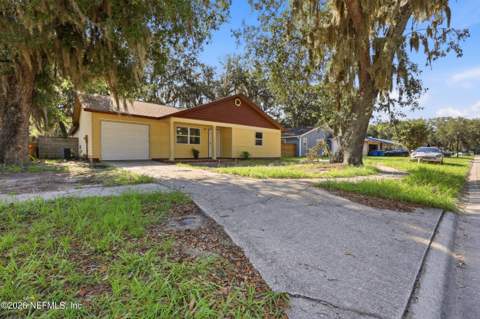 2183 Cypress Landing Drive, Jacksonville FL - photo 6 of 34