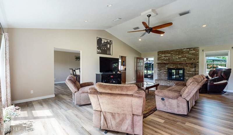 4 bedroom Single Family Residence at 4201 Sidewinder Trail, Foxmeadow, Middleburg — photo 5