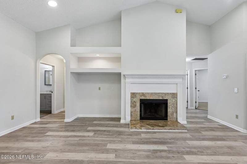 4 bedroom Single Family Residence at 5628 Crest Creek Drive, Sweetwater Creek, Jacksonville — photo 5