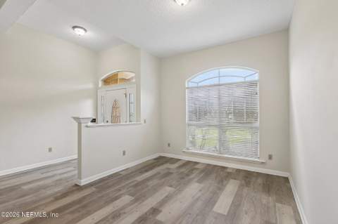 5628 Crest Creek Drive, Jacksonville FL - photo 14 of 42