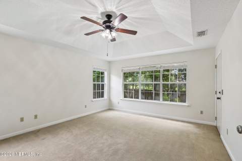5628 Crest Creek Drive, Jacksonville FL - photo 20 of 42