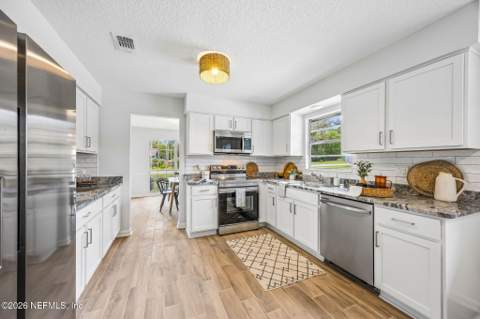 3375 Sequoia Road, Orange Park FL - photo 13 of 48
