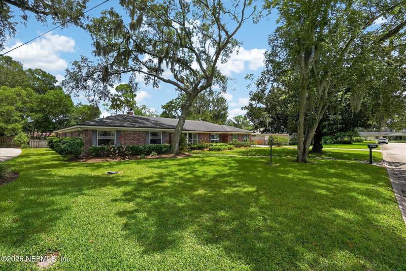 4 bedroom Single Family Residence at 8677 San Servera Drive, Villa San Jose, Jacksonville — photo 3