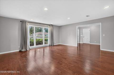 8677 San Servera Drive, Jacksonville FL - photo 10 of 53