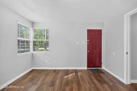 4951 Halls Drive, Jacksonville FL - photo 7 of 28