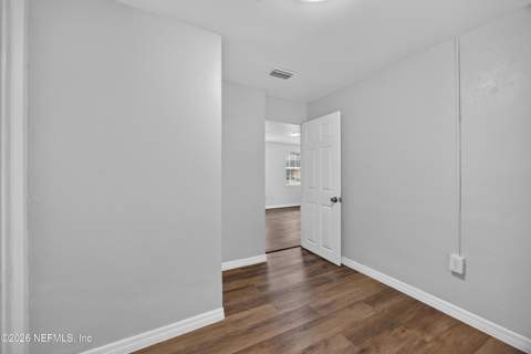 4951 Halls Drive, Jacksonville FL - photo 16 of 28