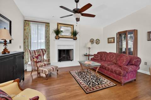 2432 Jose Circle, Jacksonville FL - photo 15 of 74