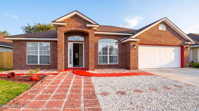 4 bedroom Single Family Residence at 8426 Watermill Boulevard, Watermill, Jacksonville — photo 2