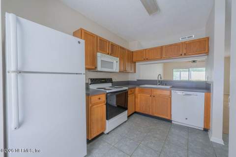12311 Kensington Lakes Drive #301, Jacksonville FL - photo 12 of 30