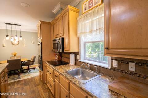 179 Kingfish Road, Pomona Park FL - photo 12 of 63