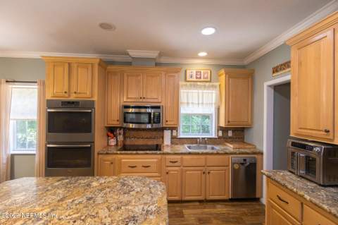 179 Kingfish Road, Pomona Park FL - photo 9 of 63