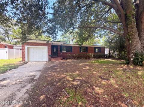 6309 Pine Cove Lane, Jacksonville FL - photo 13 of 15