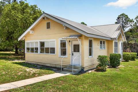 101 N Lake Street, Crescent City FL - photo 6 of 62