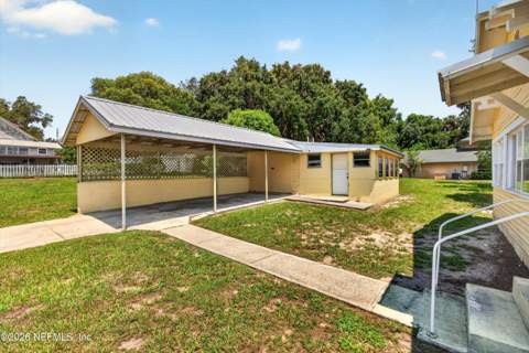 101 N Lake Street, Crescent City FL - photo 8 of 62