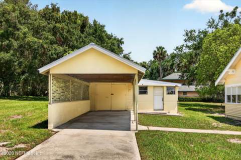 101 N Lake Street, Crescent City FL - photo 9 of 62
