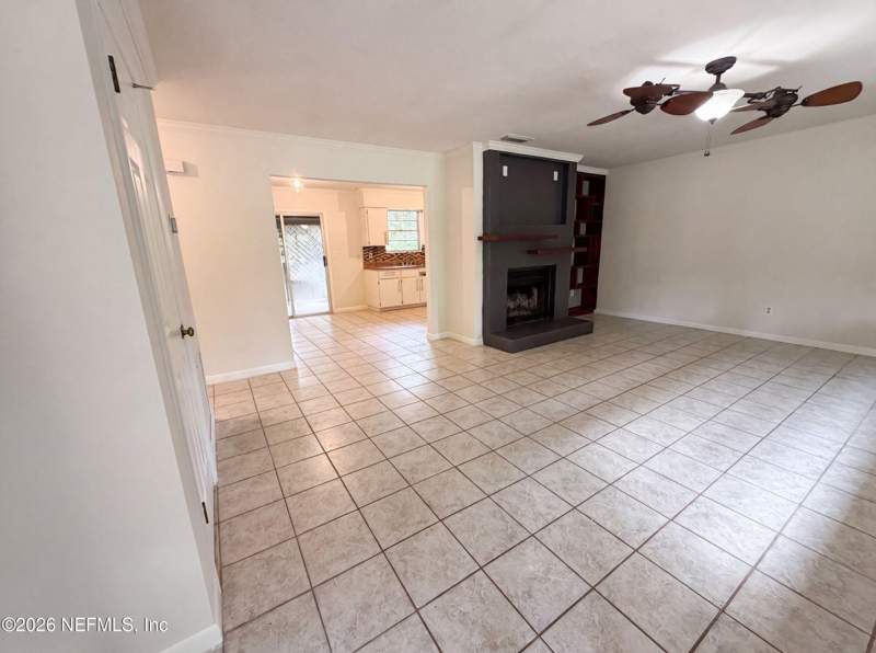 3 bedroom Single Family Residence at 6854 Holly Hill Road, Seminole Ridge, Melrose — photo 3
