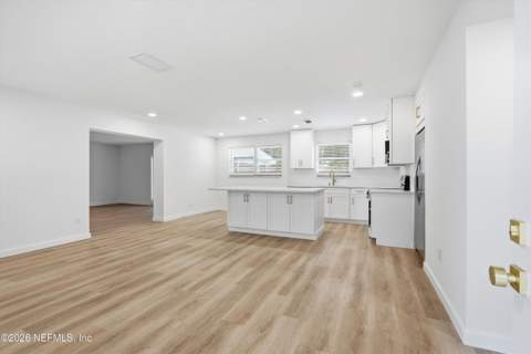 2234 La Valle Drive, Jacksonville FL - photo 7 of 40