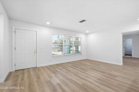 2234 La Valle Drive, Jacksonville FL - photo 9 of 40