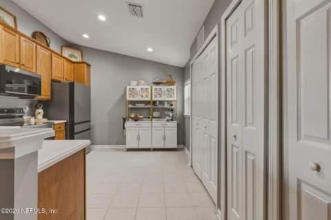 6744 White Blossom Circle #36D, Jacksonville FL - photo 16 of 43