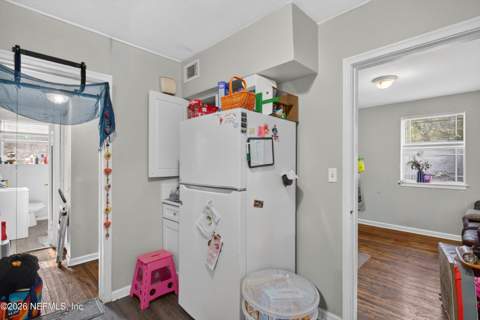 3107 Post Street, Jacksonville FL - photo 7 of 32