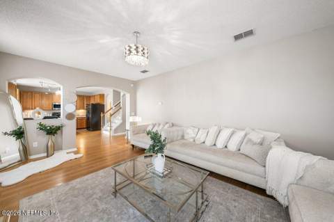 12529 Cliffrose Trail, Jacksonville FL - photo 6 of 36
