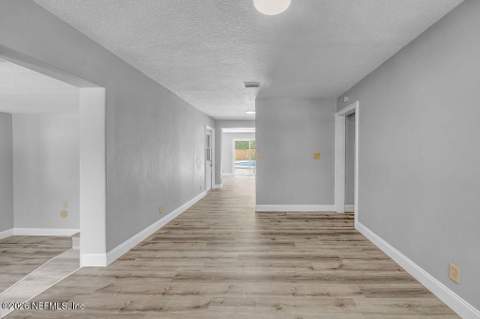 4017 Loys Drive, Jacksonville FL - photo 11 of 67