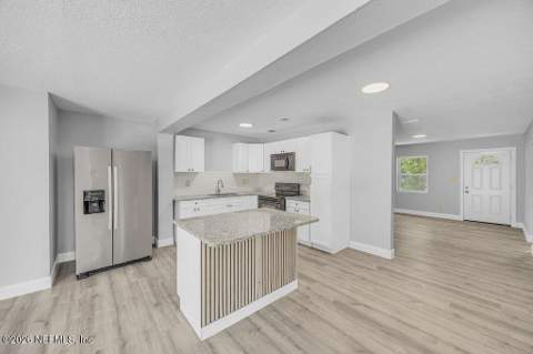 4017 Loys Drive, Jacksonville FL - photo 24 of 67