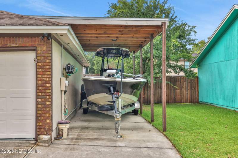 3 bedroom Single Family Residence at 10927 Great Southern Drive, Losco Junction, Jacksonville — photo 2